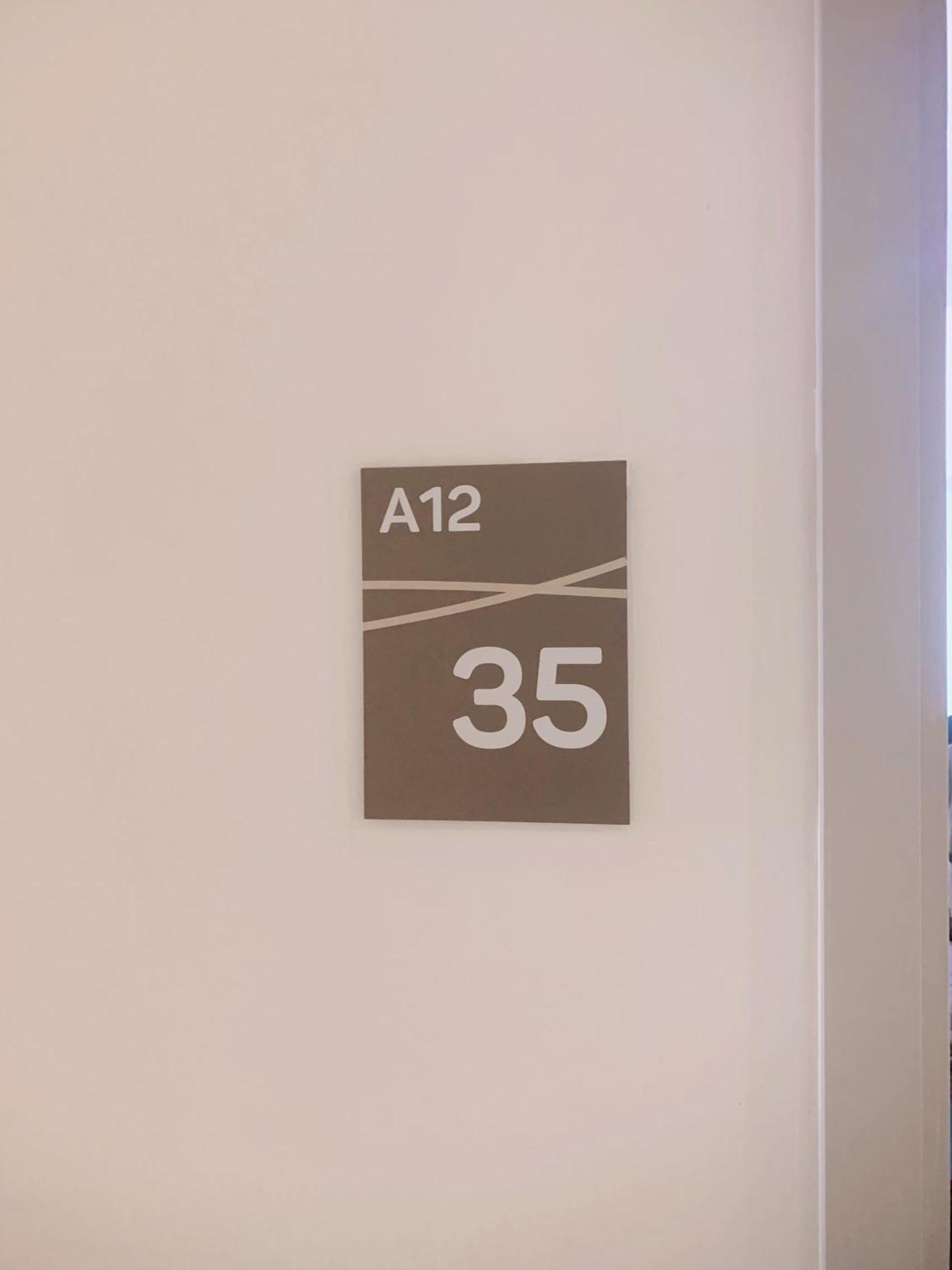 Apartemen Osaka Riverview Pik 2 By Benchmark Tangerang Eksteriør billede